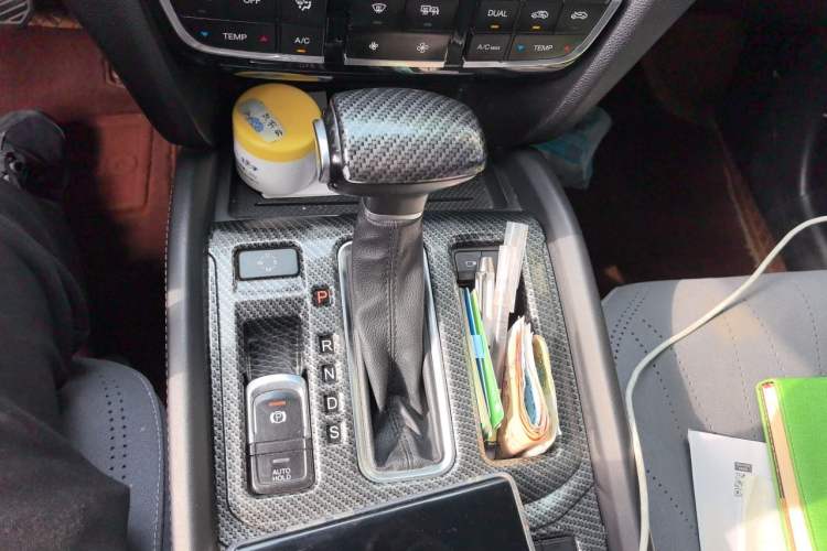 Used GAC Trumpchi GS7 2017 320T Two-Wheel-Drive Luxury Smart Connectivity Model Gear Lever