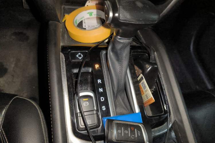 Used GAC Trumpchi GS7 2017 280T Two-Wheel Drive Luxury Model Gear Lever