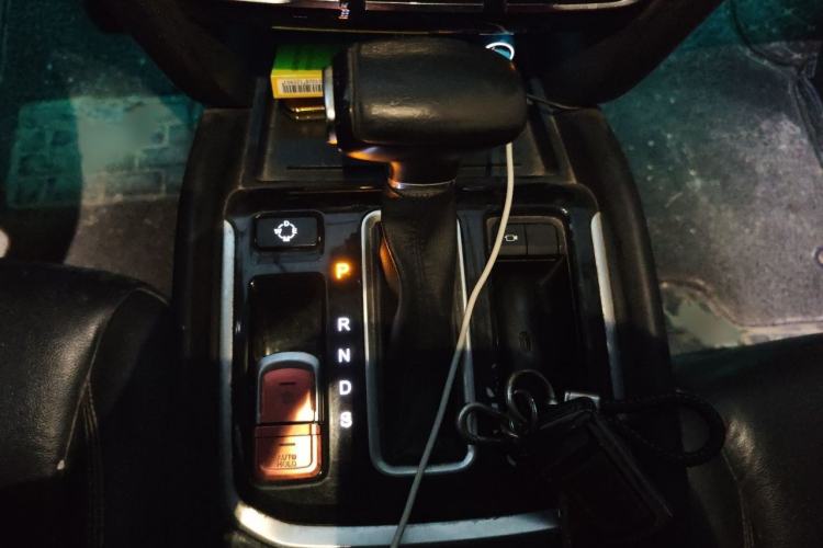 Used GAC Trumpchi GS7 2017 320T Two-Wheel-Drive Luxury Smart Connectivity Model Gear Lever
