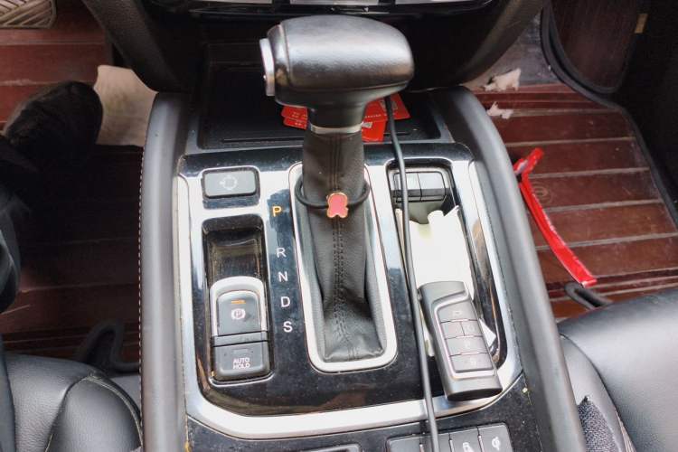 Used GAC Trumpchi GS7 2017 320T Two-Wheel-Drive Luxury Smart Connectivity Model Gear Lever