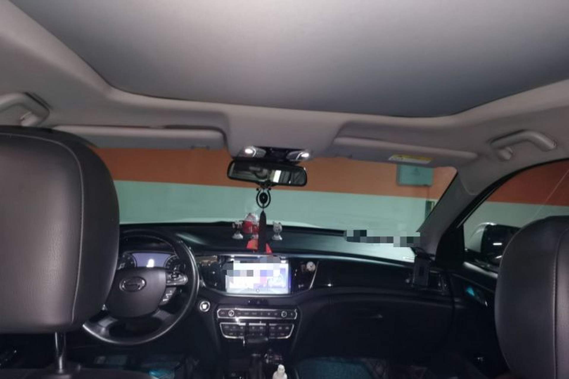 Used GAC Trumpchi GS7 2017 320T Two-Wheel-Drive Luxury Smart Connectivity Model Headliner