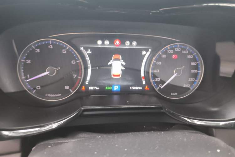 Used GAC Trumpchi GS7 2017 320T Two-Wheel-Drive Luxury Smart Connectivity Model Instrument Cluster