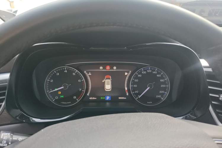 Used GAC Trumpchi GS7 2017 320T Two-Wheel-Drive Luxury Model Instrument Cluster
