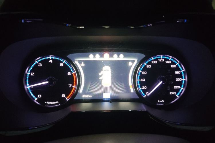 Used GAC Trumpchi GS7 2017 320T Two-Wheel-Drive Luxury Smart Connectivity Model Instrument Cluster