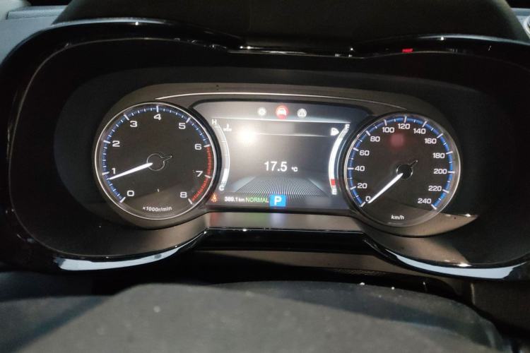 Used GAC Trumpchi GS7 2017 280T Two-Wheel Drive Luxury Model Instrument Cluster