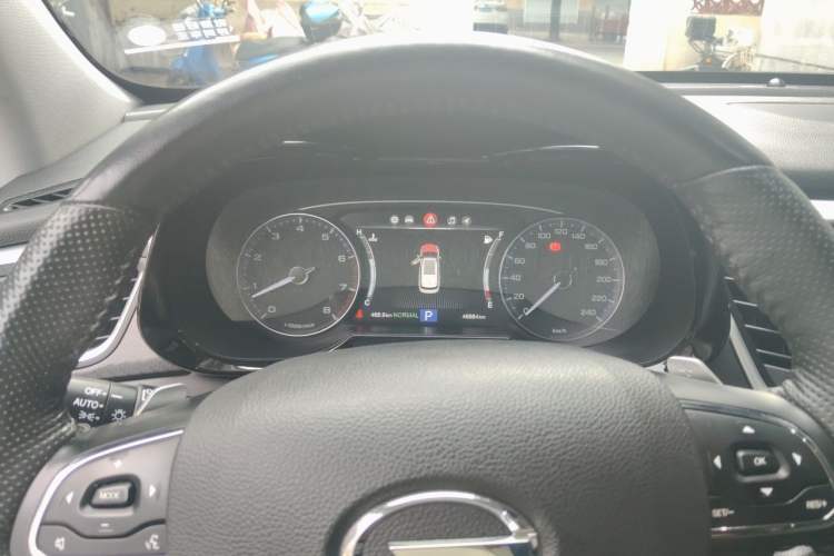 Used GAC Trumpchi GS7 2017 320T Two-Wheel-Drive Luxury Smart Connectivity Model Instrument Cluster