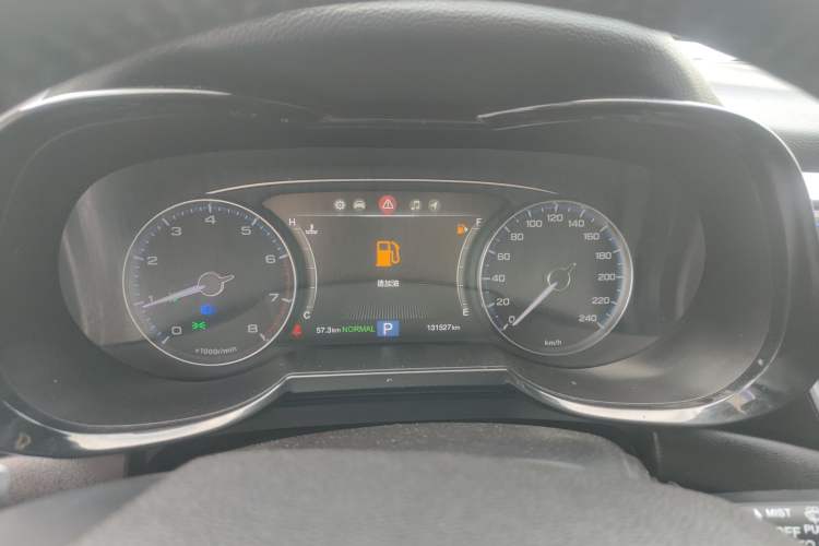 Used GAC Trumpchi GS7 2017 320T Two-Wheel-Drive Luxury Smart Connectivity Model Instrument Cluster