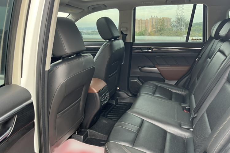 Used GAC Trumpchi GS7 2017 280T Two-Wheel Drive Luxury Model Interior 1