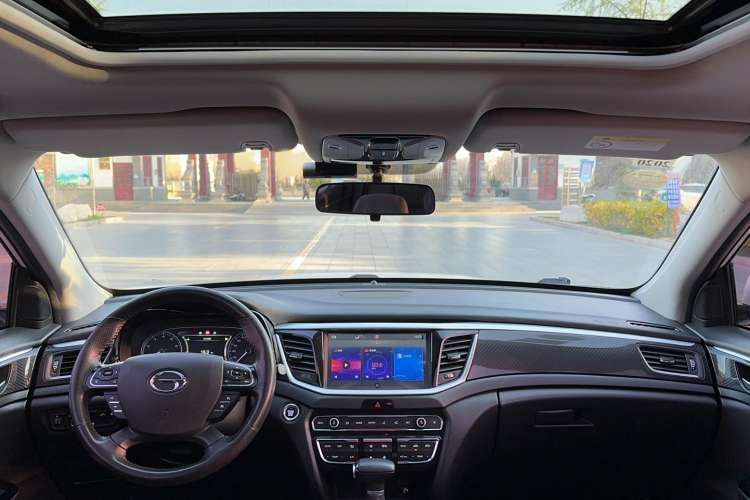Used GAC Trumpchi GS7 2017 280T Two-Wheel Drive Luxury Model Interior 13
