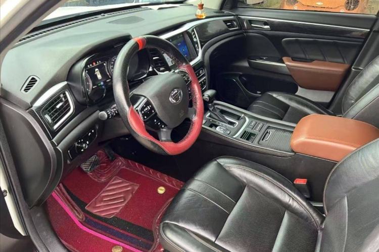 Used GAC Trumpchi GS7 2017 320T Two-Wheel-Drive Luxury Smart Connectivity Model Interior 2