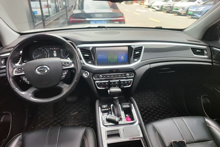 Used GAC Trumpchi GS7 2017 320T Two-Wheel-Drive Luxury Smart Connectivity Model Interior 2