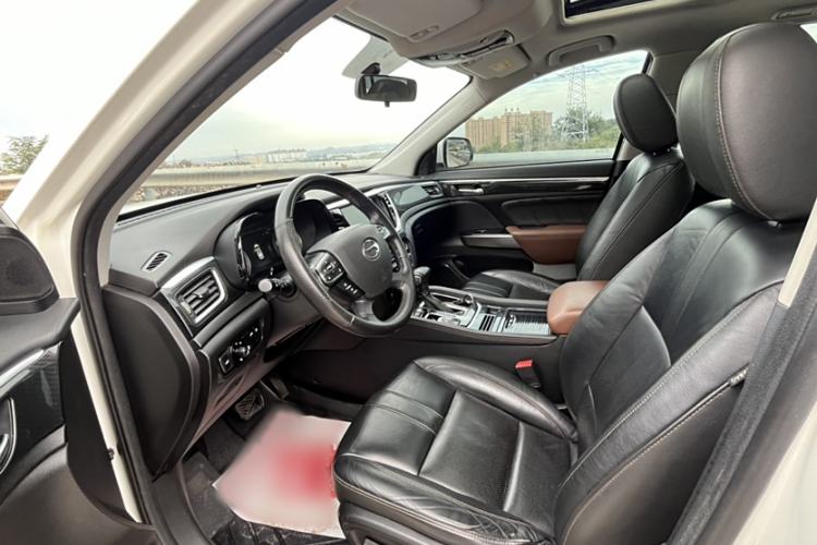 Used GAC Trumpchi GS7 2017 280T Two-Wheel Drive Luxury Model Interior 3