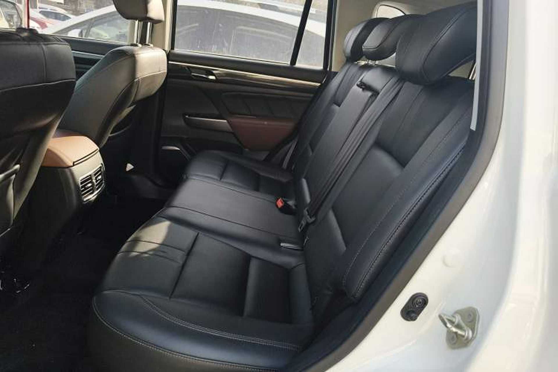 Used GAC Trumpchi GS7 2017 280T Two-Wheel Drive Luxury Model Interior 4