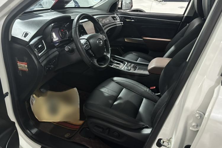 Used GAC Trumpchi GS7 2017 320T Four-Wheel Drive Luxury Smart Connectivity Model Interior 5