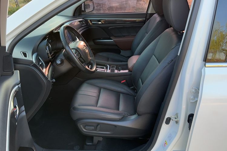 Used GAC Trumpchi GS7 2017 280T Two-Wheel Drive Luxury Model Interior 7