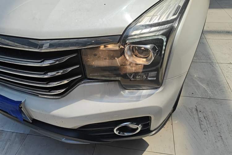 Used GAC Trumpchi GS7 2017 280T Two-Wheel Drive Luxury Model Left Front Headlight