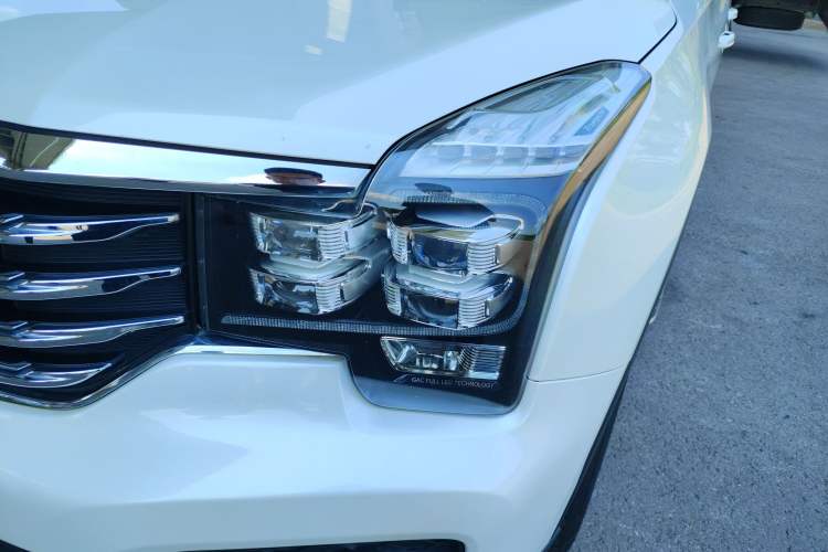 Used GAC Trumpchi GS7 2017 320T Two-Wheel-Drive Luxury Smart Connectivity Model Left Front Headlight