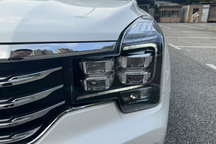 Used GAC Trumpchi GS7 2017 320T Two-Wheel-Drive Luxury Smart Connectivity Model Left Front Headlight