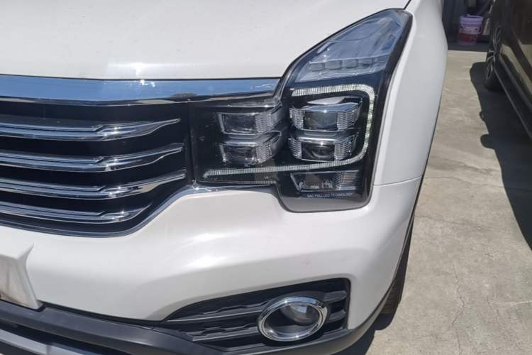 Used GAC Trumpchi GS7 2017 320T Two-Wheel-Drive Luxury Smart Connectivity Model Left Front Headlight