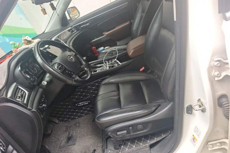 Used GAC Trumpchi GS7 2017 320T Two-Wheel-Drive Luxury Smart Connectivity Model Left Front Seat