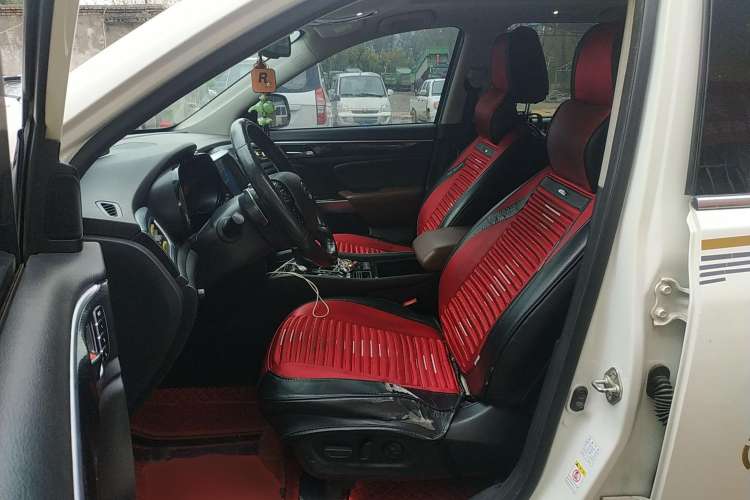 Used GAC Trumpchi GS7 2017 320T Two-Wheel-Drive Luxury Smart Connectivity Model Left Front Seat