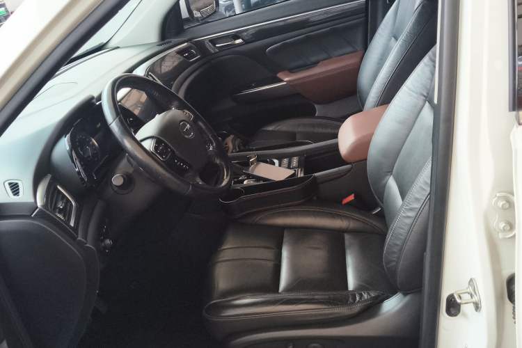 Used GAC Trumpchi GS7 2017 320T Two-Wheel-Drive Luxury Smart Connectivity Model Left Front Seat