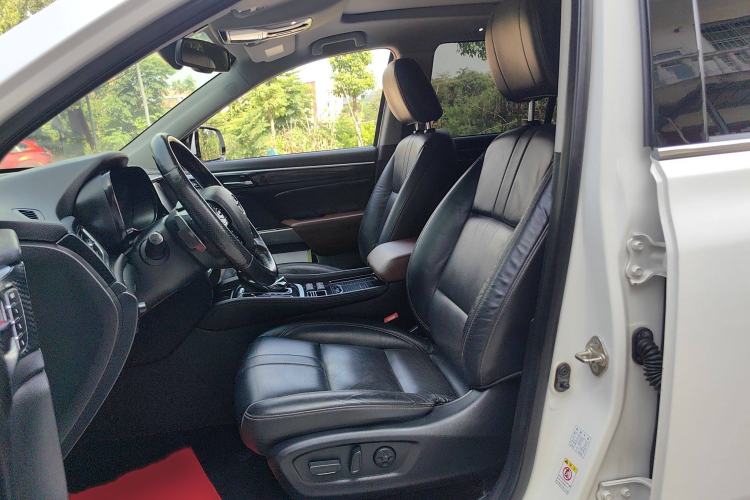 Used GAC Trumpchi GS7 2017 320T Two-Wheel-Drive Luxury Smart Connectivity Model Left Front Seat