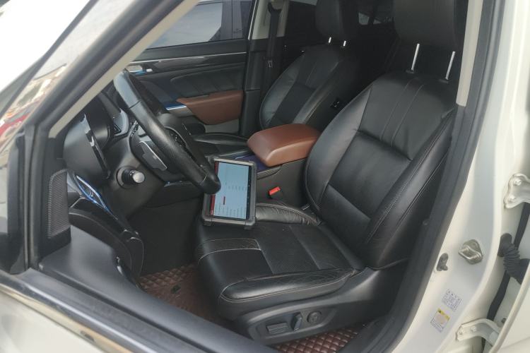 Used GAC Trumpchi GS7 2017 320T Two-Wheel-Drive Luxury Smart Connectivity Model Left Front Seat