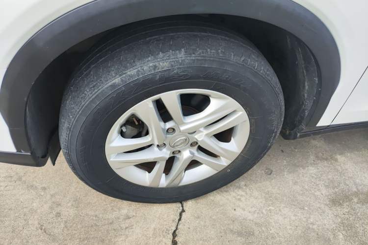 Used GAC Trumpchi GS7 2017 280T Two-Wheel Drive Luxury Model Left Front Wheel Hub