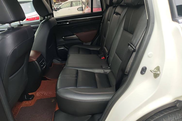 Used GAC Trumpchi GS7 2017 280T Two-Wheel Drive Luxury Model Left Rear Seat