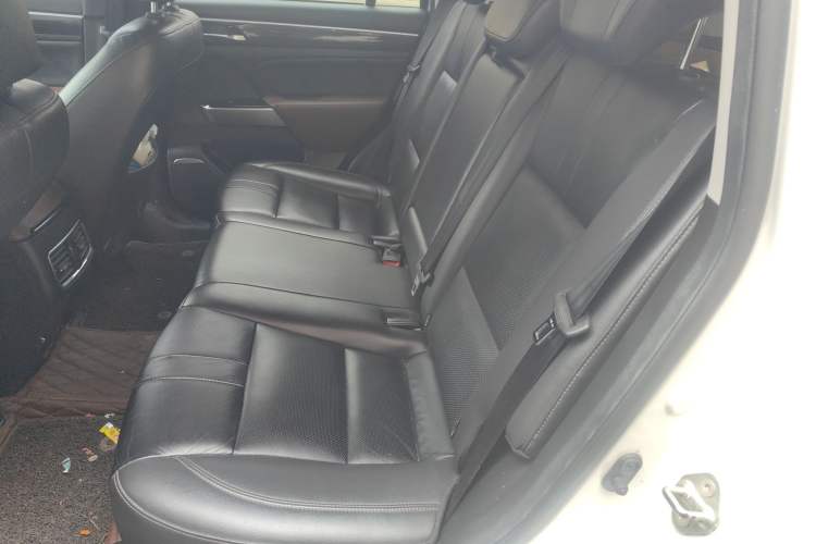 Used GAC Trumpchi GS7 2017 320T Two-Wheel-Drive Luxury Smart Connectivity Model Left Rear Seat
