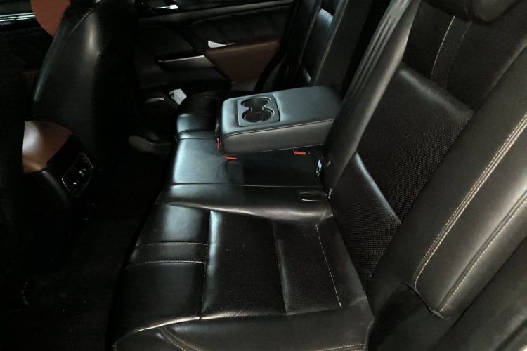 Used GAC Trumpchi GS7 2017 280T Two-Wheel Drive Luxury Model Left Rear Seat