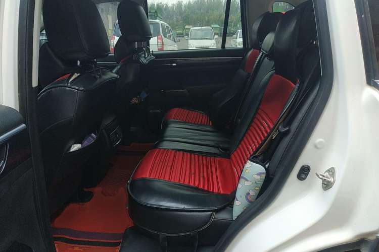 Used GAC Trumpchi GS7 2017 320T Two-Wheel-Drive Luxury Smart Connectivity Model Left Rear Seat