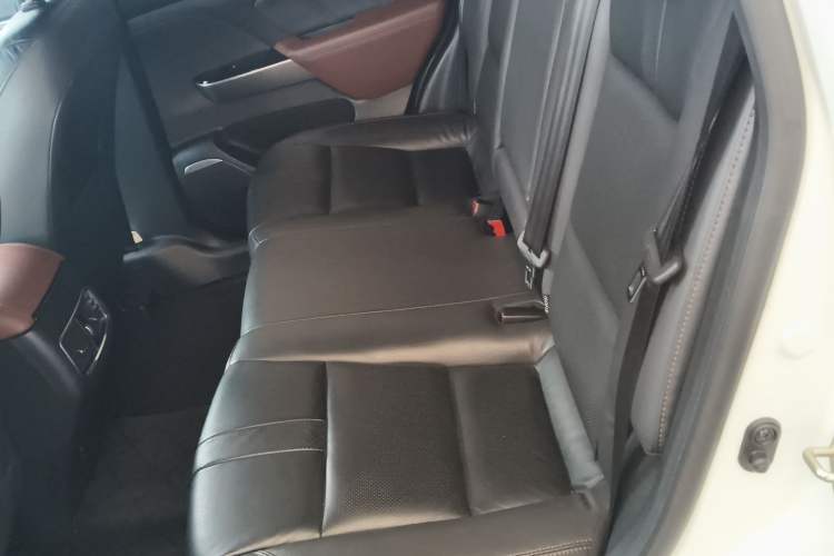 Used GAC Trumpchi GS7 2017 320T Two-Wheel-Drive Luxury Smart Connectivity Model Left Rear Seat