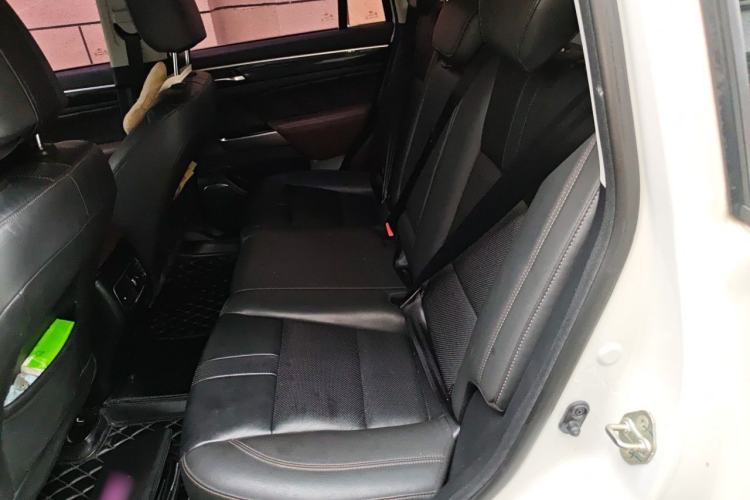 Used GAC Trumpchi GS7 2017 280T Two-Wheel Drive Luxury Model Left Rear Seat