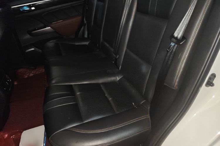 Used GAC Trumpchi GS7 2017 320T Two-Wheel-Drive Luxury Smart Connectivity Model Left Rear Seat