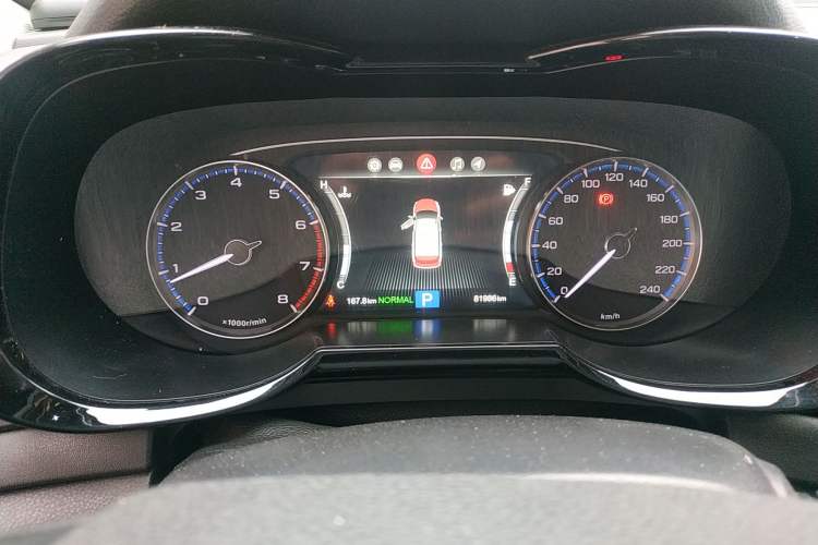 Used GAC Trumpchi GS7 2017 320T Two-Wheel-Drive Luxury Smart Connectivity Model Odometer Close Up