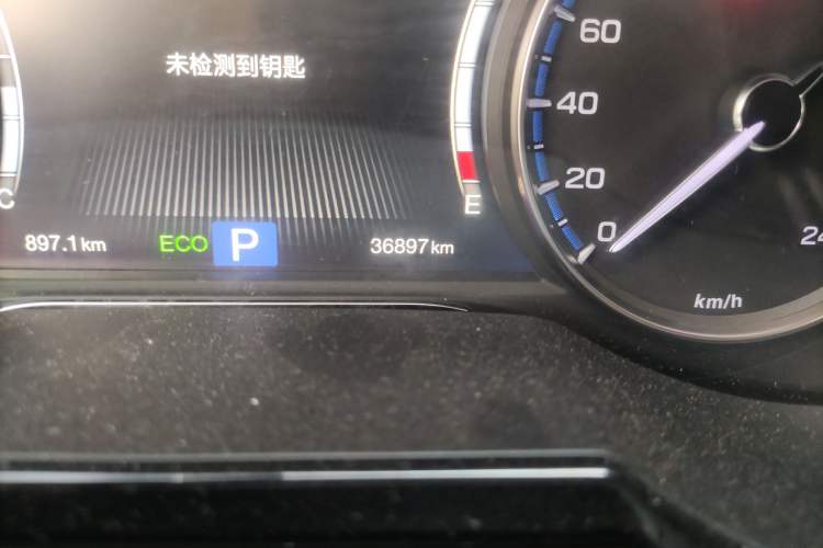 Used GAC Trumpchi GS7 2017 280T Two-Wheel Drive Luxury Model Odometer Close Up