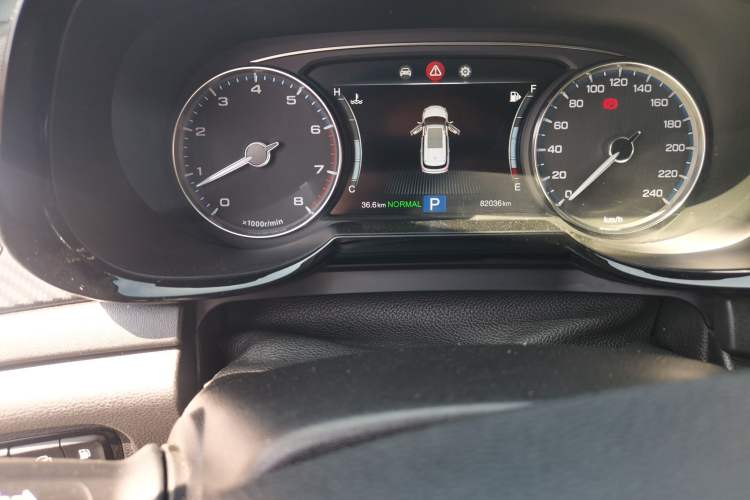 Used GAC Trumpchi GS7 2017 280T Two-Wheel Drive Luxury Model Odometer Close Up
