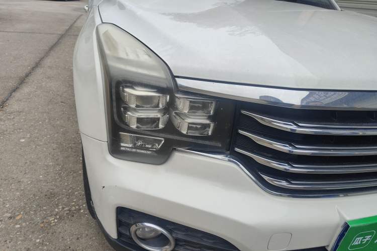 Used GAC Trumpchi GS7 2017 320T Two-Wheel-Drive Luxury Smart Connectivity Model Right Front Headlight