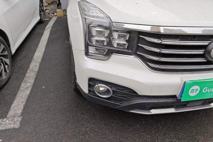 Used GAC Trumpchi GS7 2017 320T Two-Wheel-Drive Luxury Smart Connectivity Model Right Front Headlight