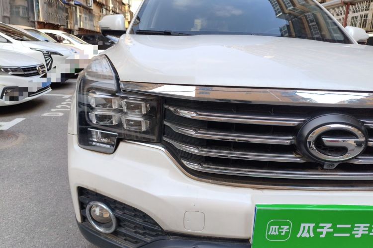 Used GAC Trumpchi GS7 2017 320T Two-Wheel-Drive Luxury Smart Connectivity Model Right Front Headlight