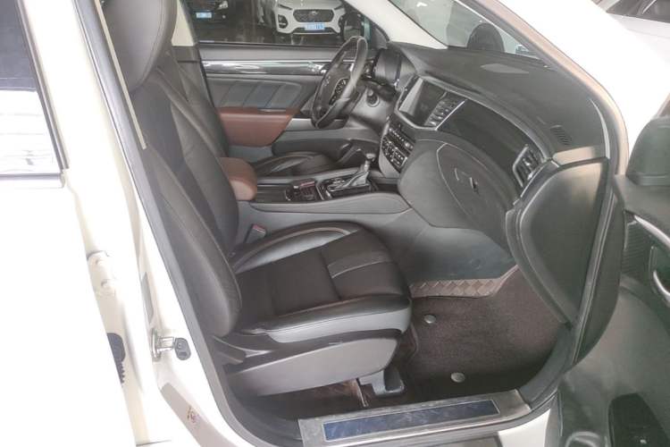 Used GAC Trumpchi GS7 2017 280T Two-Wheel Drive Luxury Model Right Front Seat
