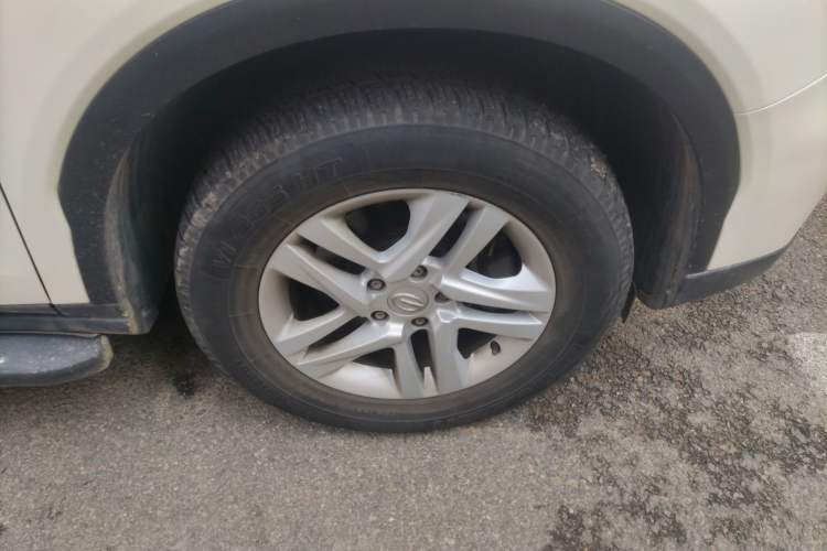 Used GAC Trumpchi GS7 2017 280T Two-Wheel Drive Luxury Model Right Front Wheel Hub
