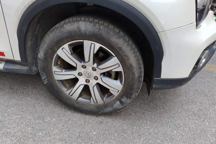 Used GAC Trumpchi GS7 2017 320T Two-Wheel-Drive Luxury Smart Connectivity Model Right Front Wheel Hub