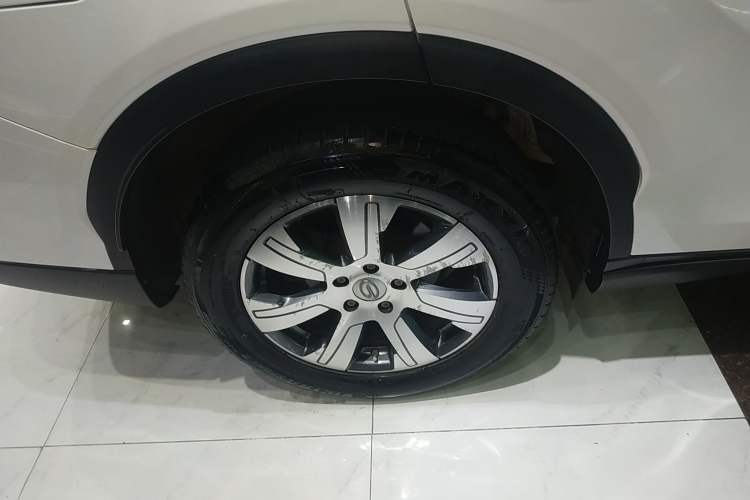 Used GAC Trumpchi GS7 2017 320T Two-Wheel-Drive Luxury Smart Connectivity Model Right Rear Wheel Hub