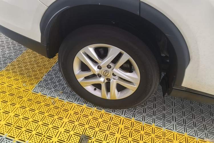 Used GAC Trumpchi GS7 2017 280T Two-Wheel Drive Luxury Model Right Rear Wheel Hub