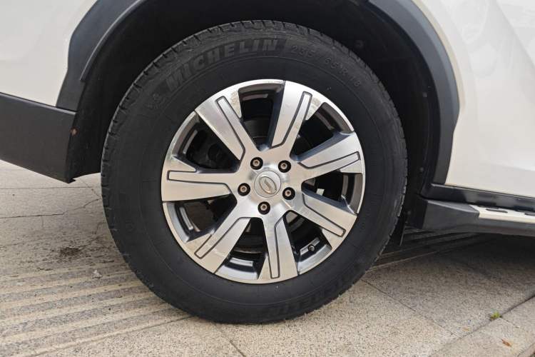 Used GAC Trumpchi GS7 2017 320T Two-Wheel-Drive Luxury Smart Connectivity Model Right Rear Wheel Hub