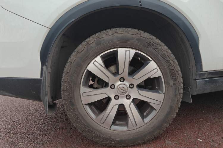 Used GAC Trumpchi GS7 2017 320T Two-Wheel-Drive Luxury Smart Connectivity Model Right Rear Wheel Hub
