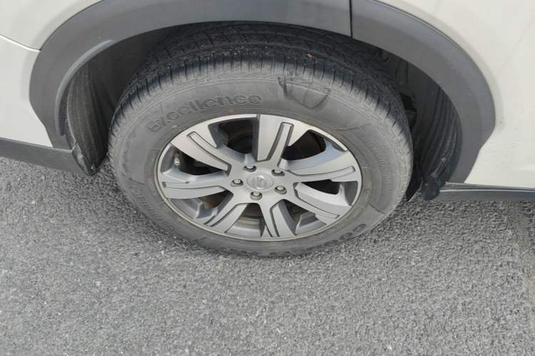 Used GAC Trumpchi GS7 2017 320T Two-Wheel-Drive Luxury Smart Connectivity Model Right Rear Wheel Hub